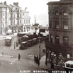 Taxi-Rank-at-Harold-Place.-1924.